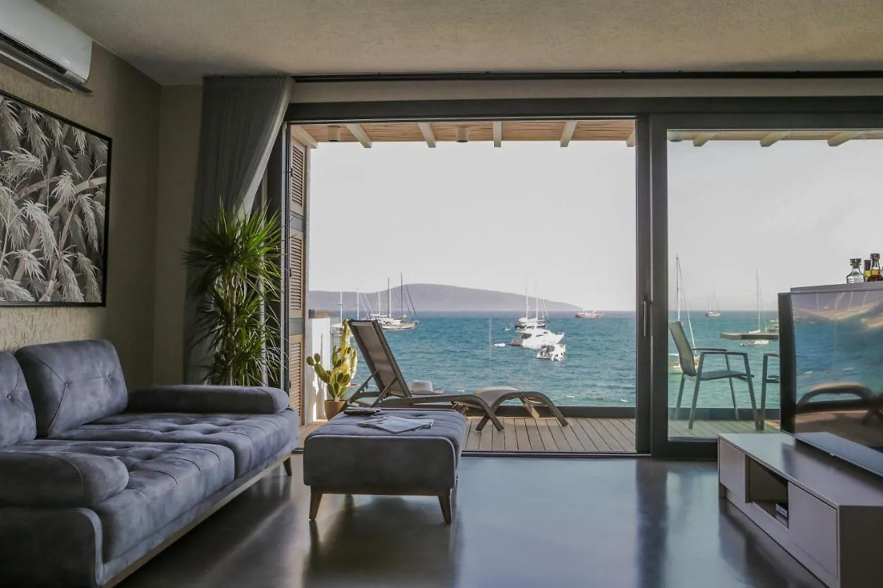 Surfer Caravan Gastro Pub Suites- Adults Only Bodrum Turchia